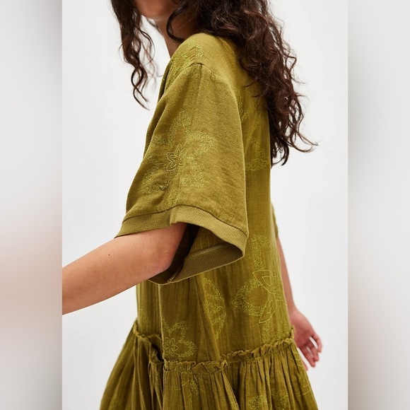NWOT Free People Picking Petals Embroidered Mini Tunic Dress in Cardamom Seed XS - Picture 3 of 12